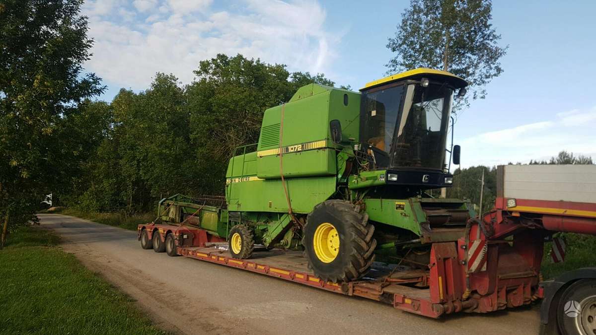 John Deere 1072