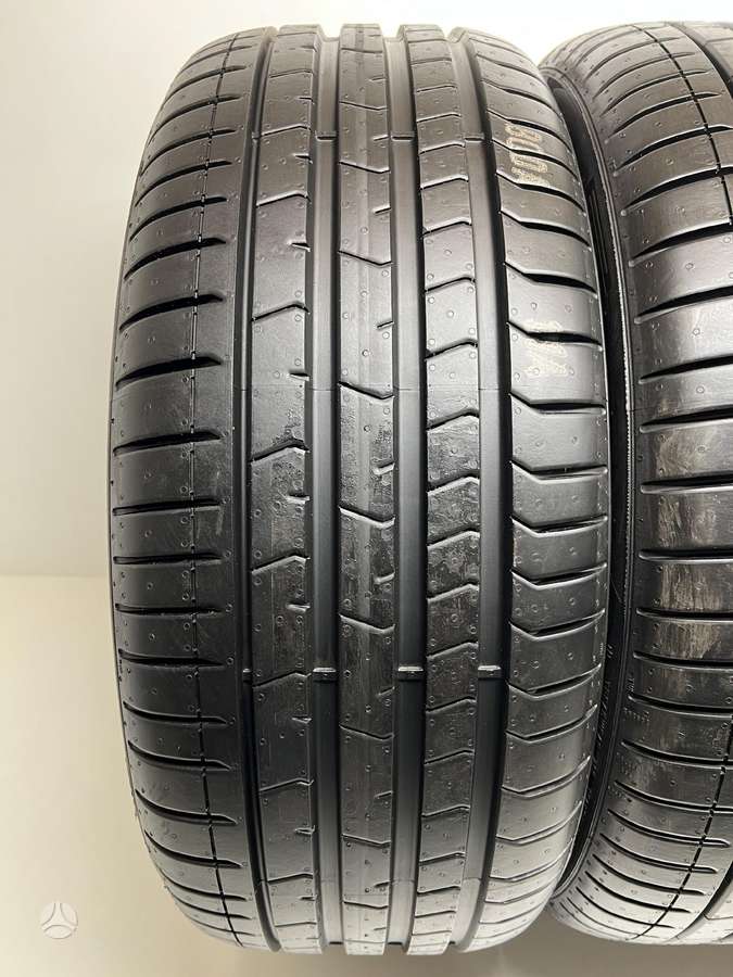 Pirelli P-Zero Seal + 99% 2021m, summer 245/35 R20