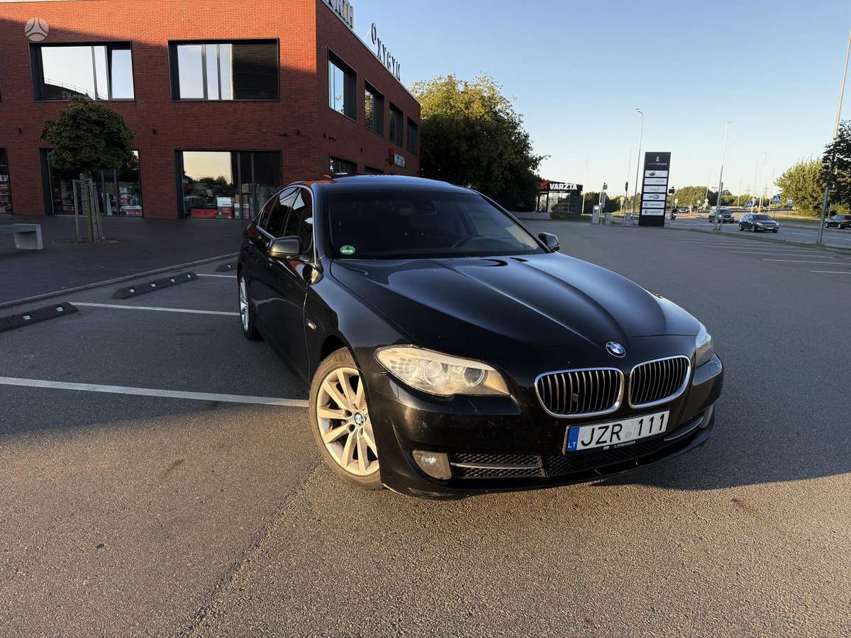 BMW 520, 2.0 l., sedans