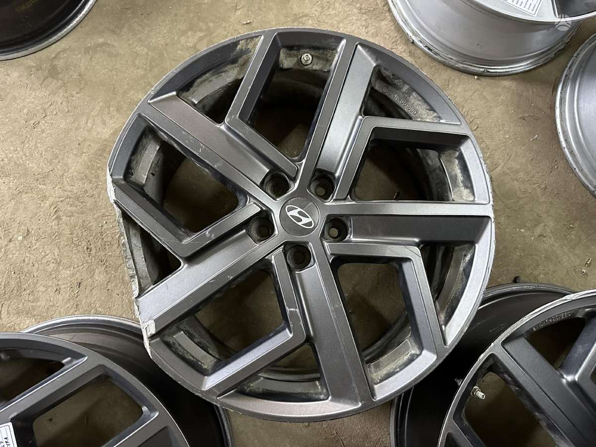 Hyundai, lengvojo lydinio, R20
