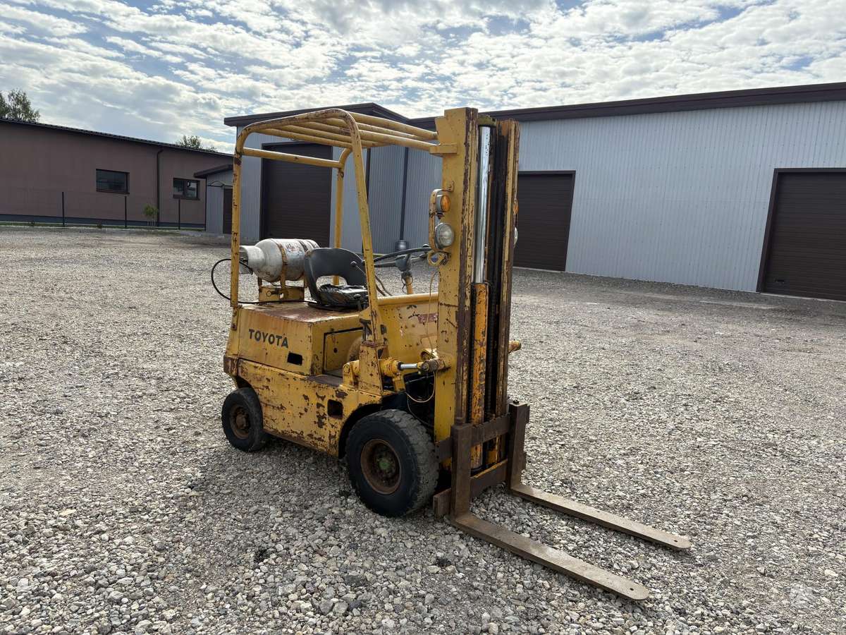 Toyota 2FG14, вилочные погрузчики