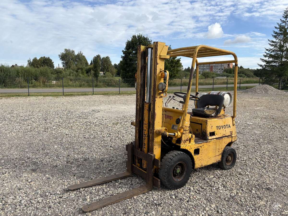 Toyota 2FG14, вилочные погрузчики