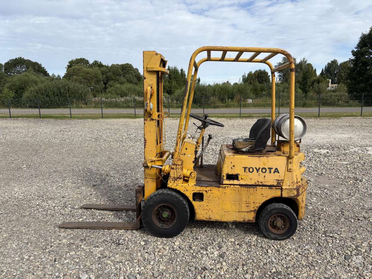 Toyota 2FG14, вилочные погрузчики