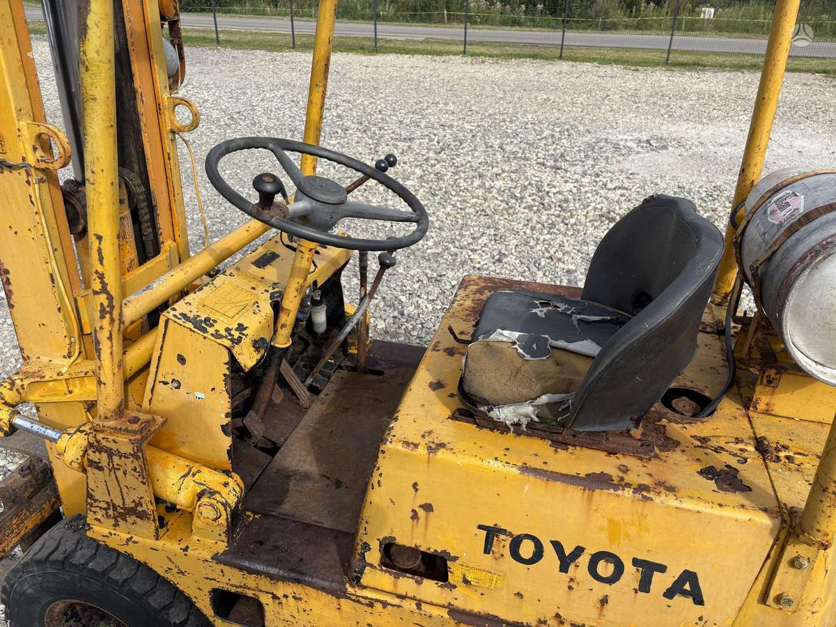 Toyota 2FG14, вилочные погрузчики