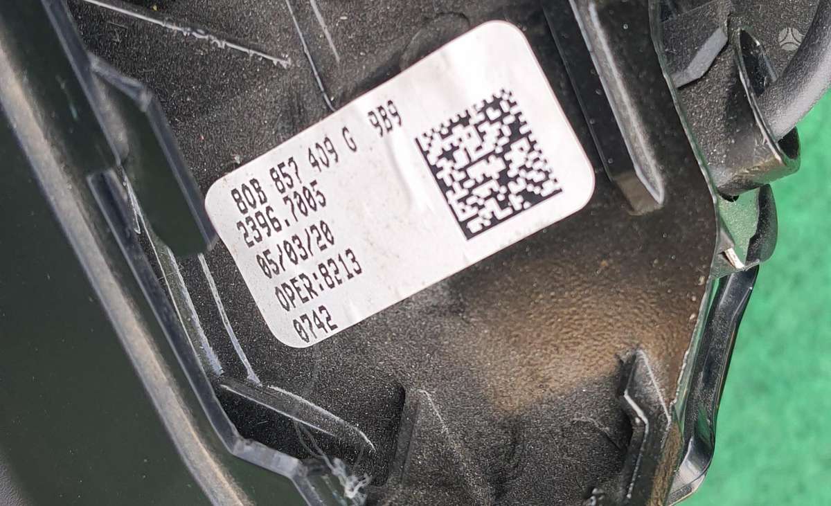 Audi Q5, 80b857409g