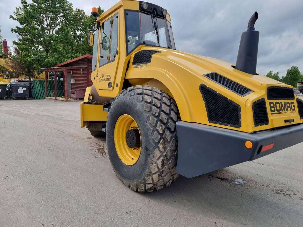 Bomag BW213 DH-4, вибромашины