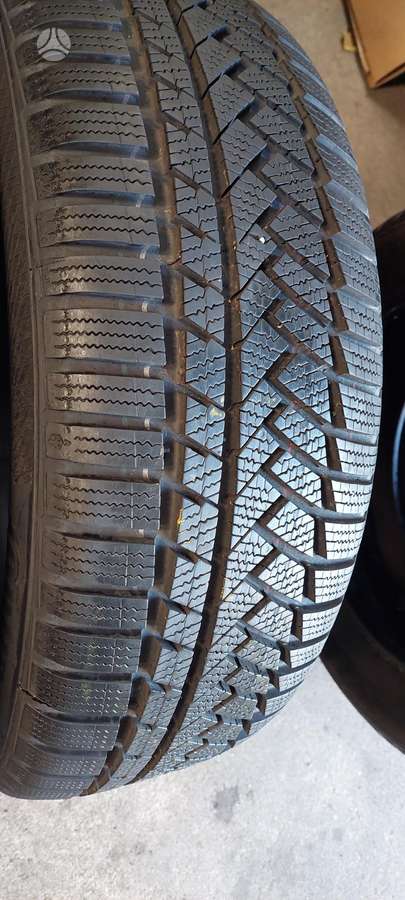 Continental, зимние 215/55 R17