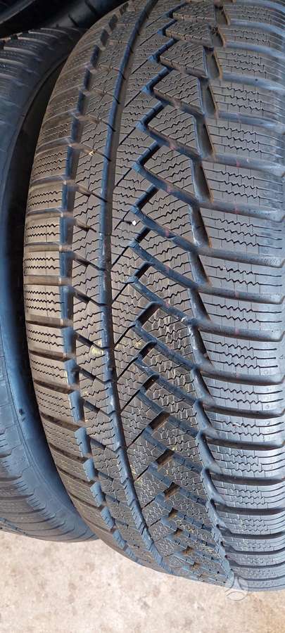 Continental, žieminės 215/55 R17