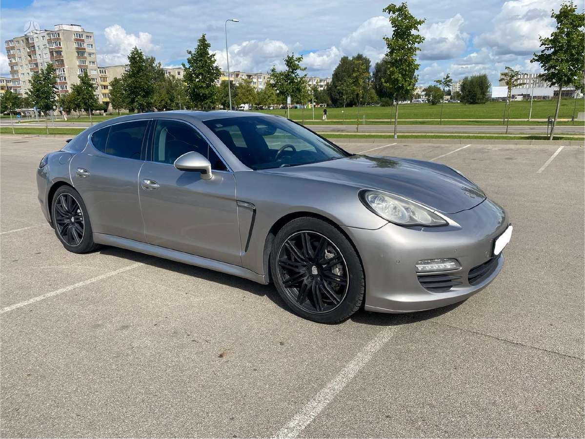 Porsche Panamera, 4.8 l., hatchback