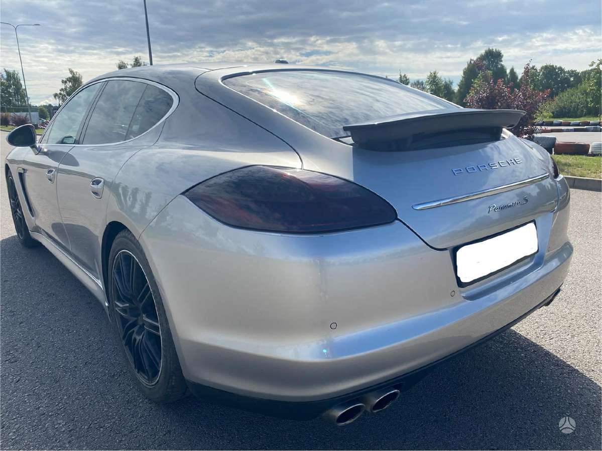 Porsche Panamera, 4.8 l., hatchback