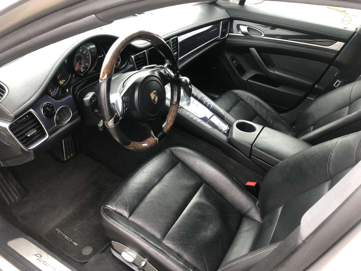 Porsche Panamera, 4.8 l., hatchback