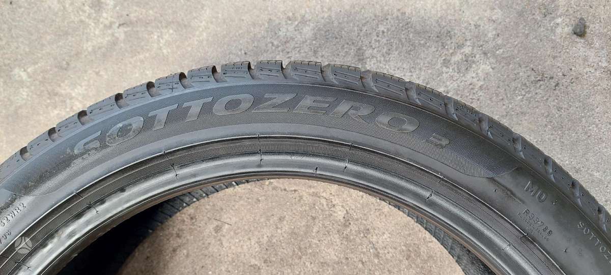 Pirelli, winter 225/45 R18