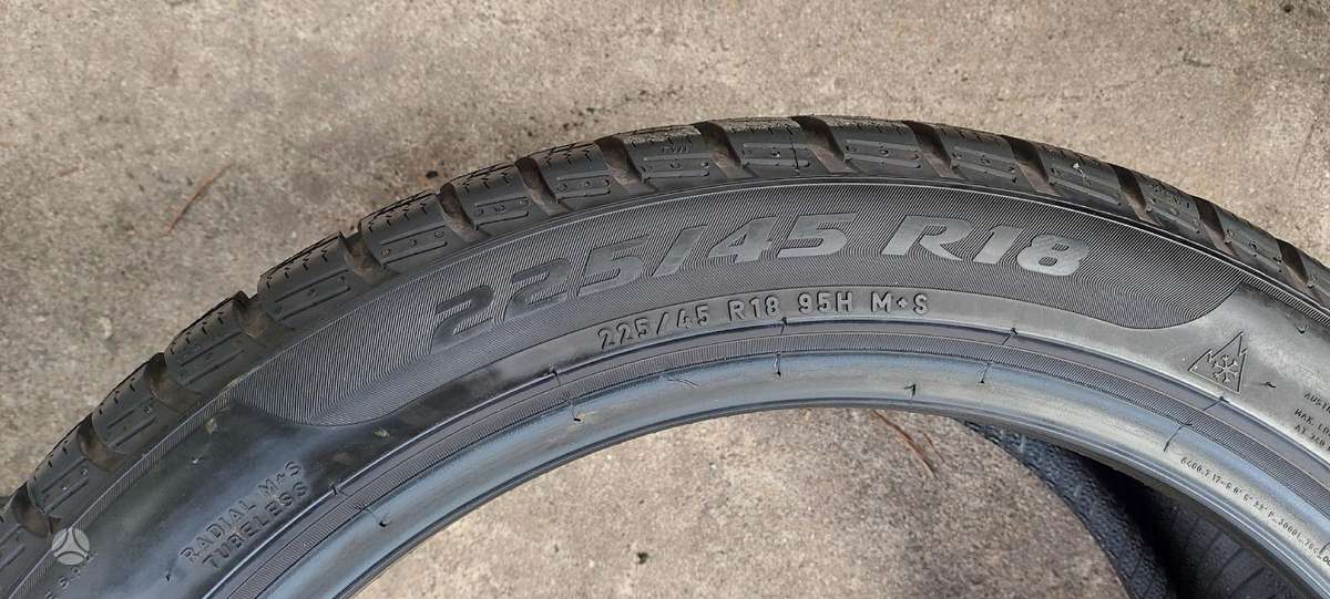 Pirelli, winter 225/45 R18