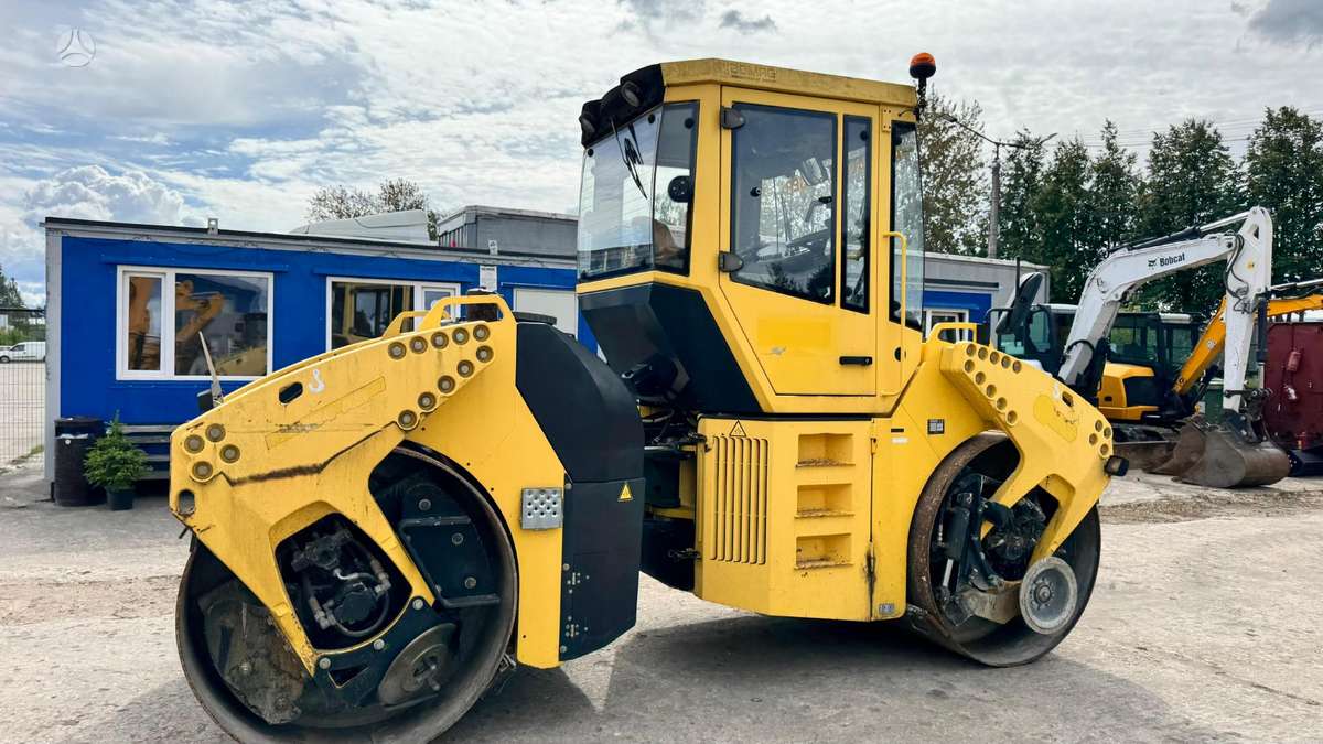 Bomag BW 154 AD-4, vibrator / compactor