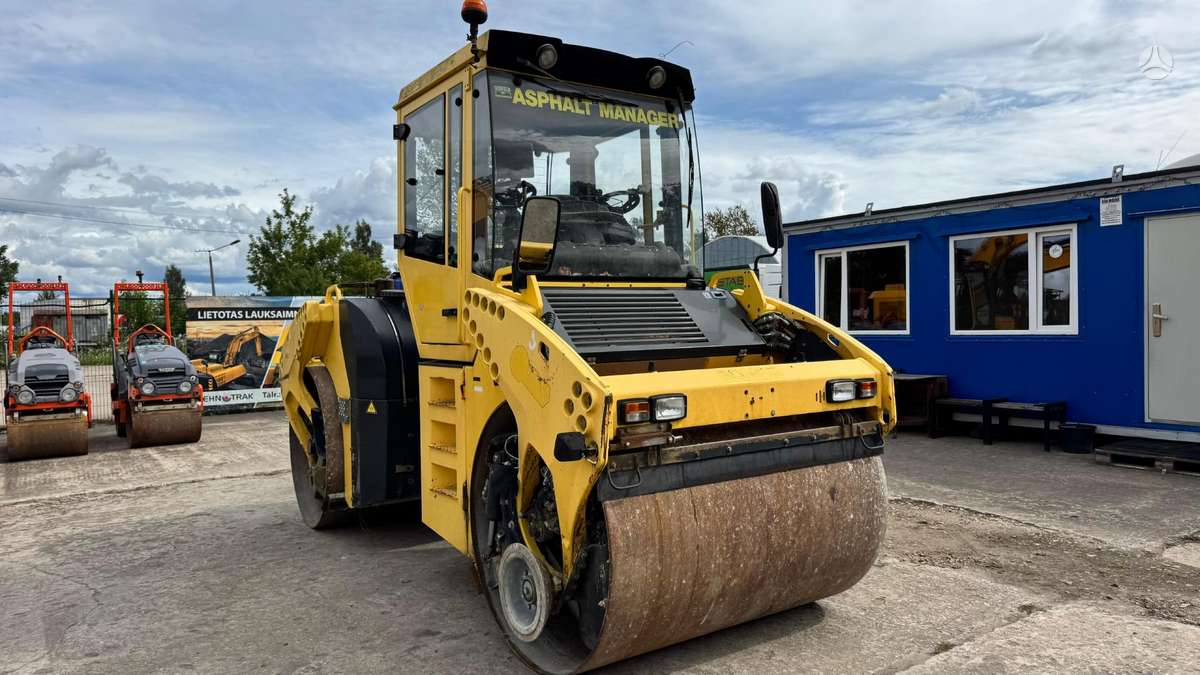 Bomag BW 154 AD-4, vibrator / compactor