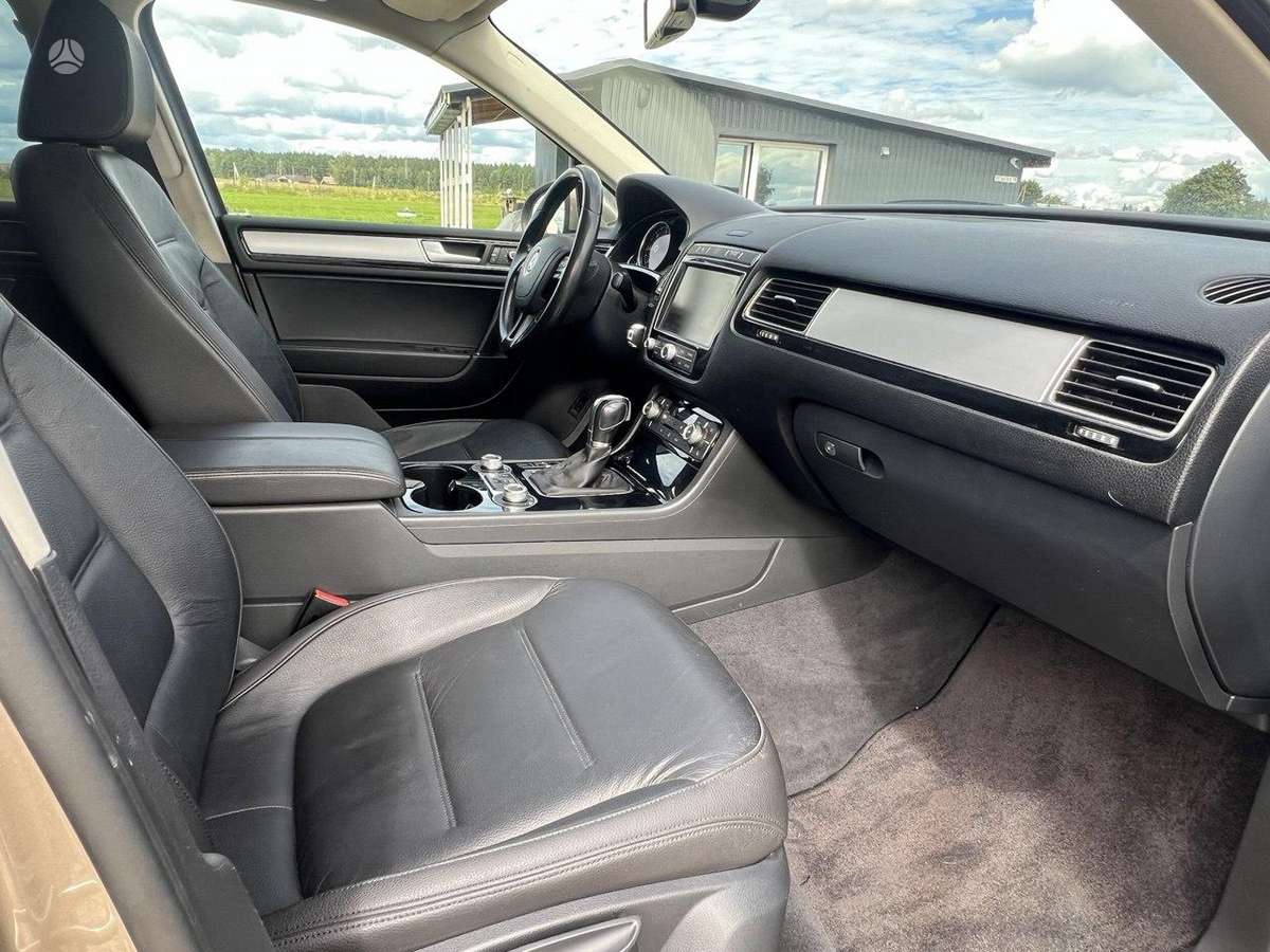 Volkswagen Touareg - 8