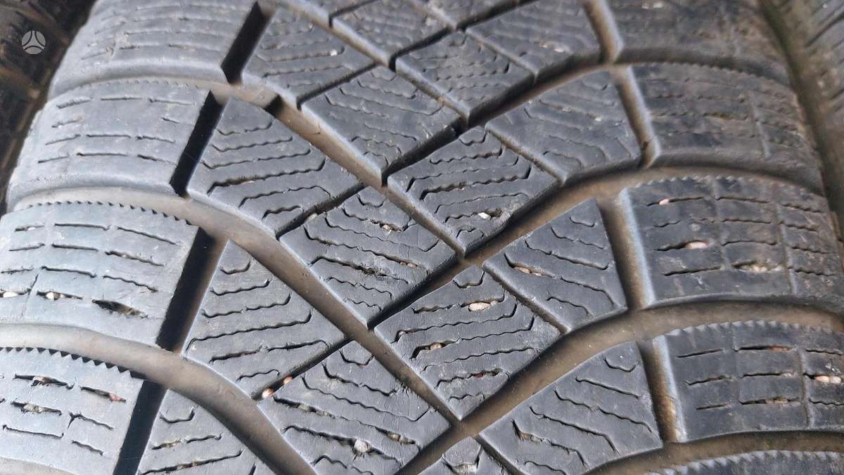 Pirelli Continental Michelin, всесезонные 235/55 R18