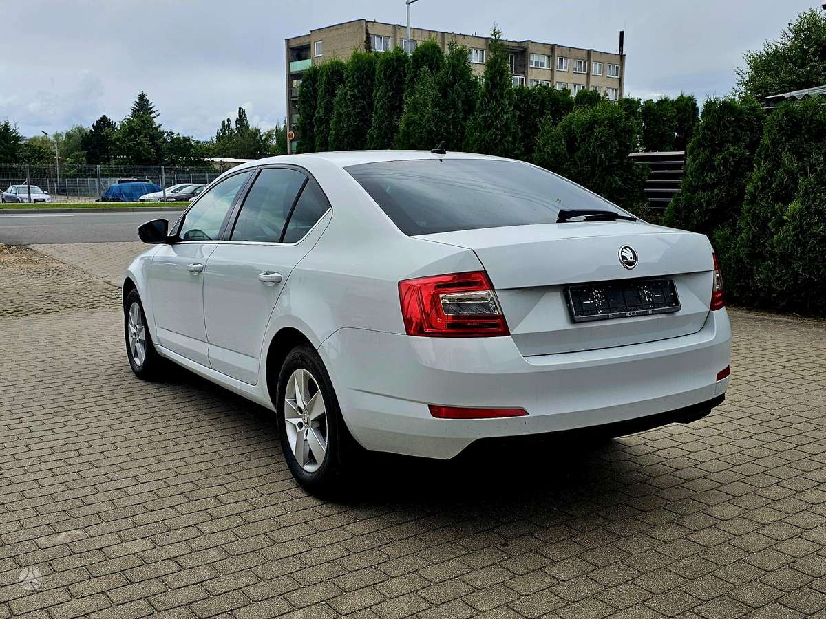 Skoda Octavia, 1.6 l., hatchback