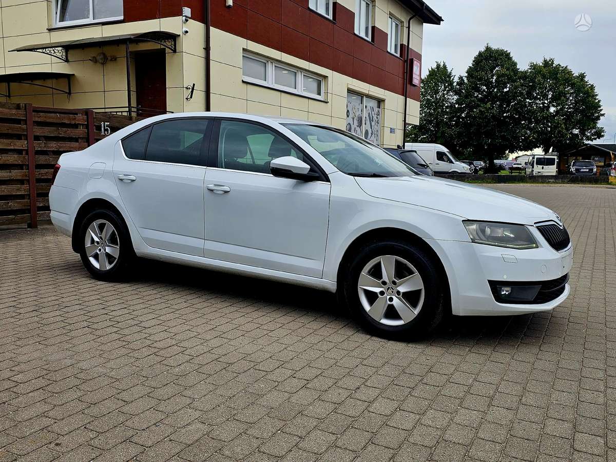 Skoda Octavia, 1.6 l., hatchback