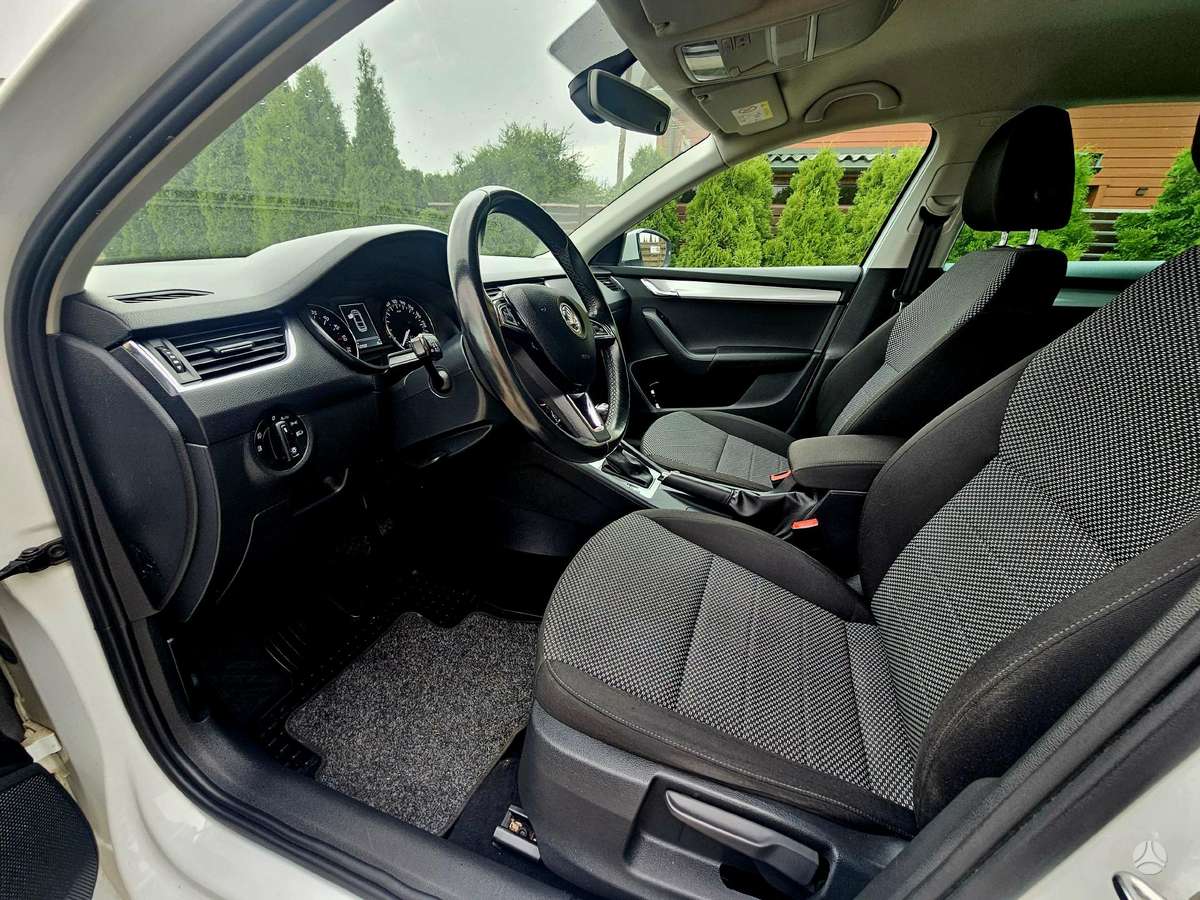 Skoda Octavia, 1.6 l., hatchback