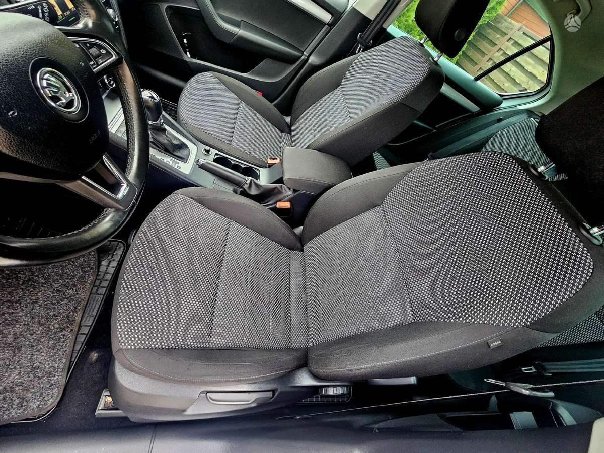 Skoda Octavia, 1.6 l., hatchback