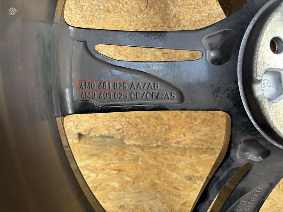 Audi Q7, 4M0601025, Cen27959