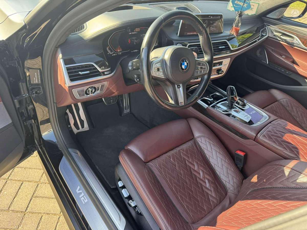 BMW 760, 6.6 l., Лимузин