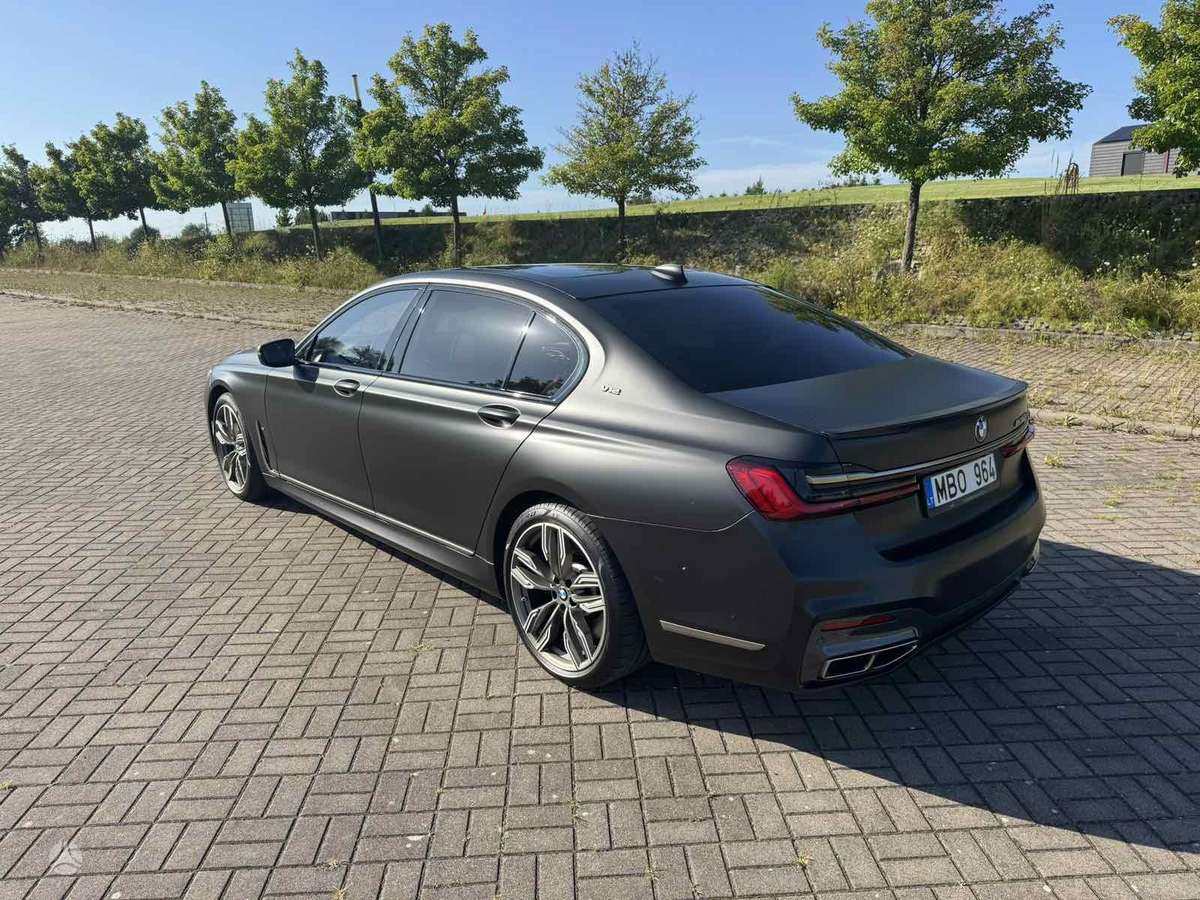 BMW 760, 6.6 l., Лимузин