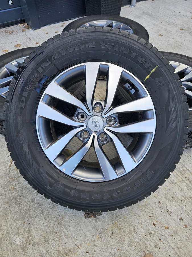 Hyundai, lengvojo lydinio, R16