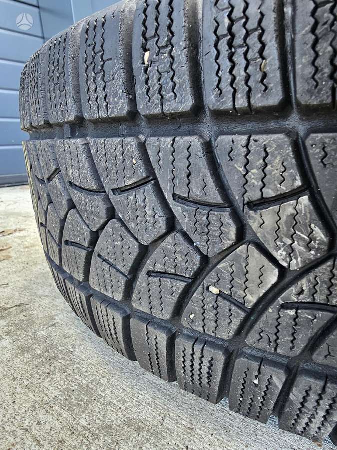 Hyundai, lengvojo lydinio, R16