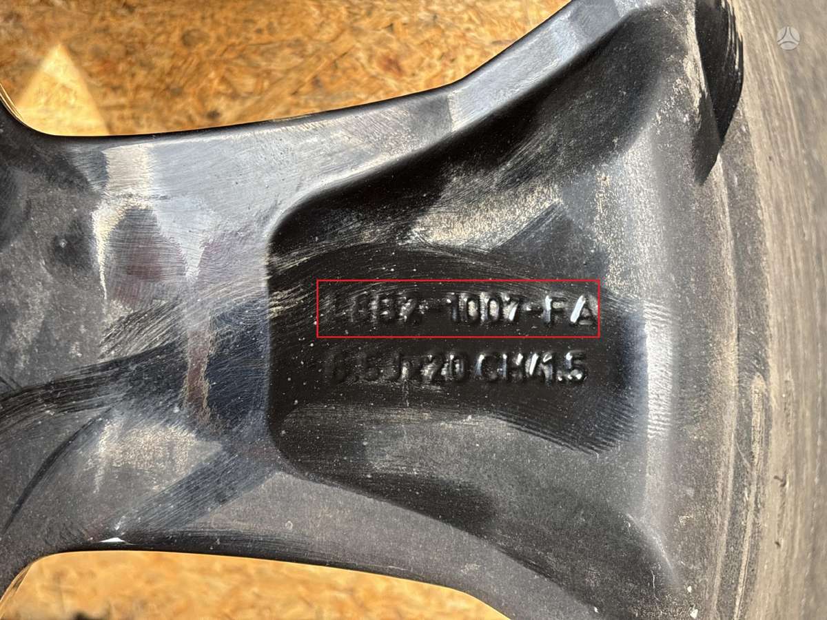 Land Rover Defender, L8821007FA, Cen27992