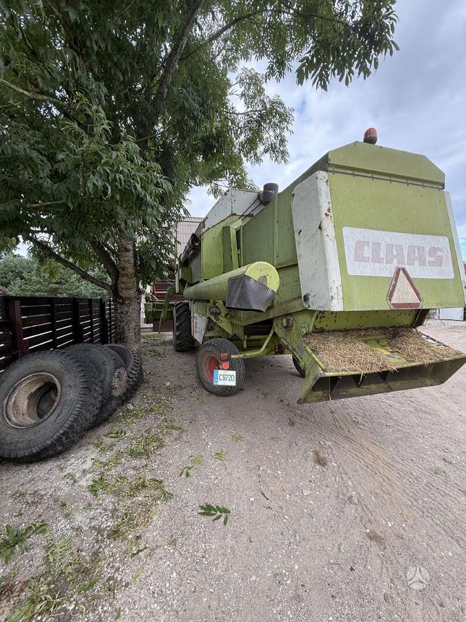 Claas Dominator 96, kombainai