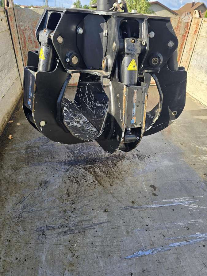 HT25 Aaa, griebtuvai