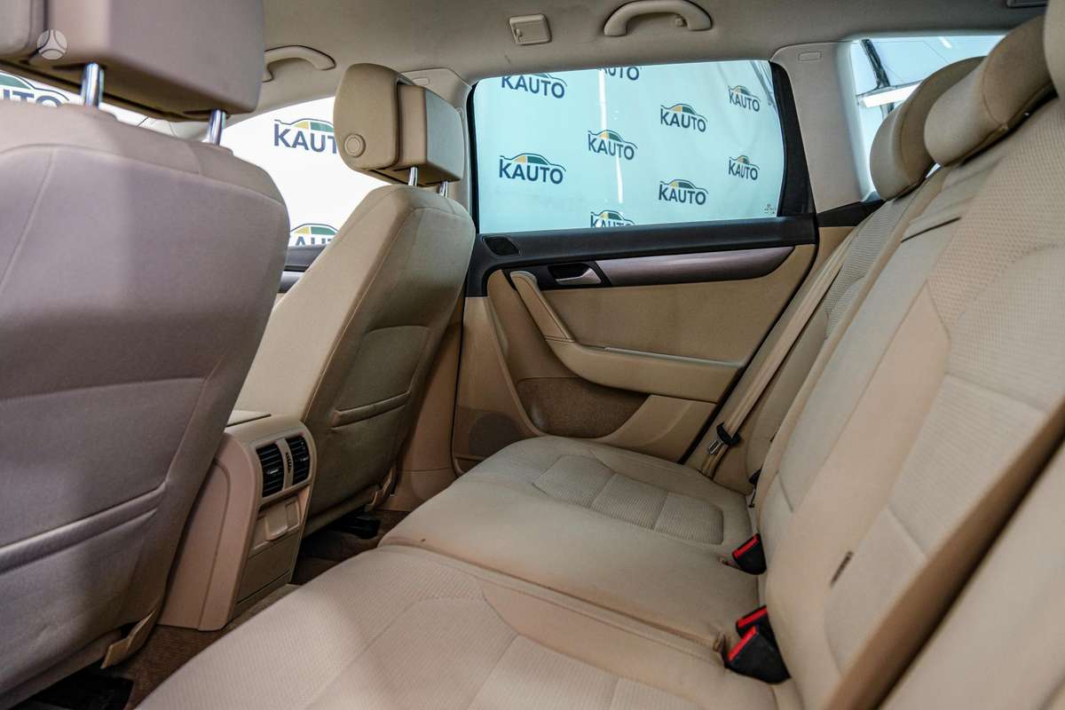 Volkswagen Passat, 1.6 l., universalas