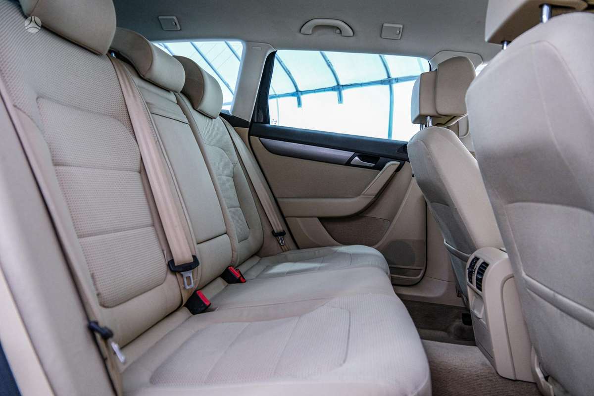 Volkswagen Passat, 1.6 l., universalas