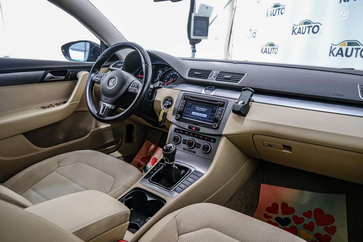 Volkswagen Passat, 1.6 l., universalas