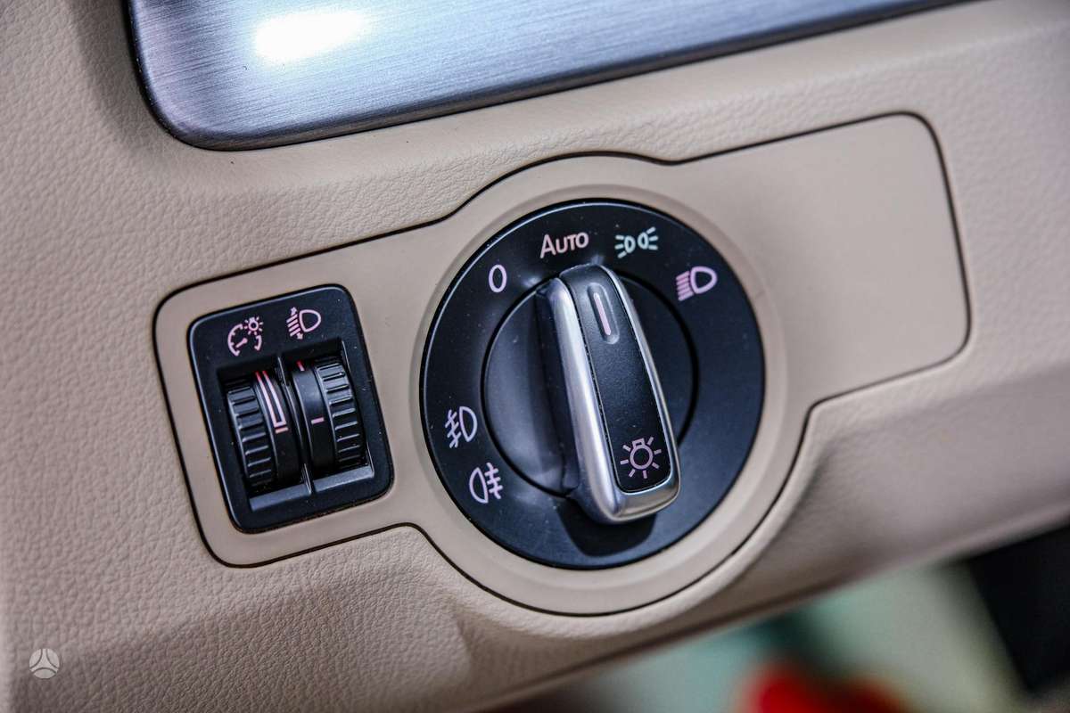 Volkswagen Passat, 1.6 l., universalas