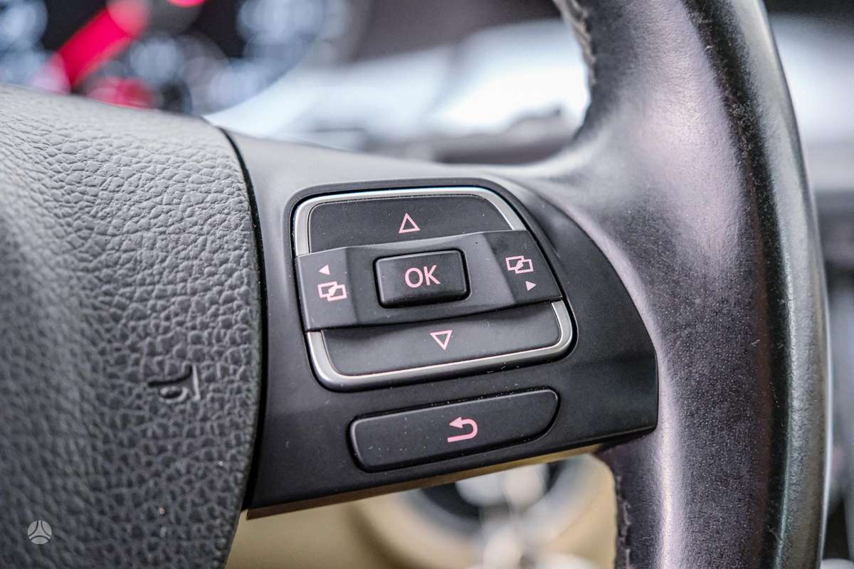 Volkswagen Passat, 1.6 l., universalas