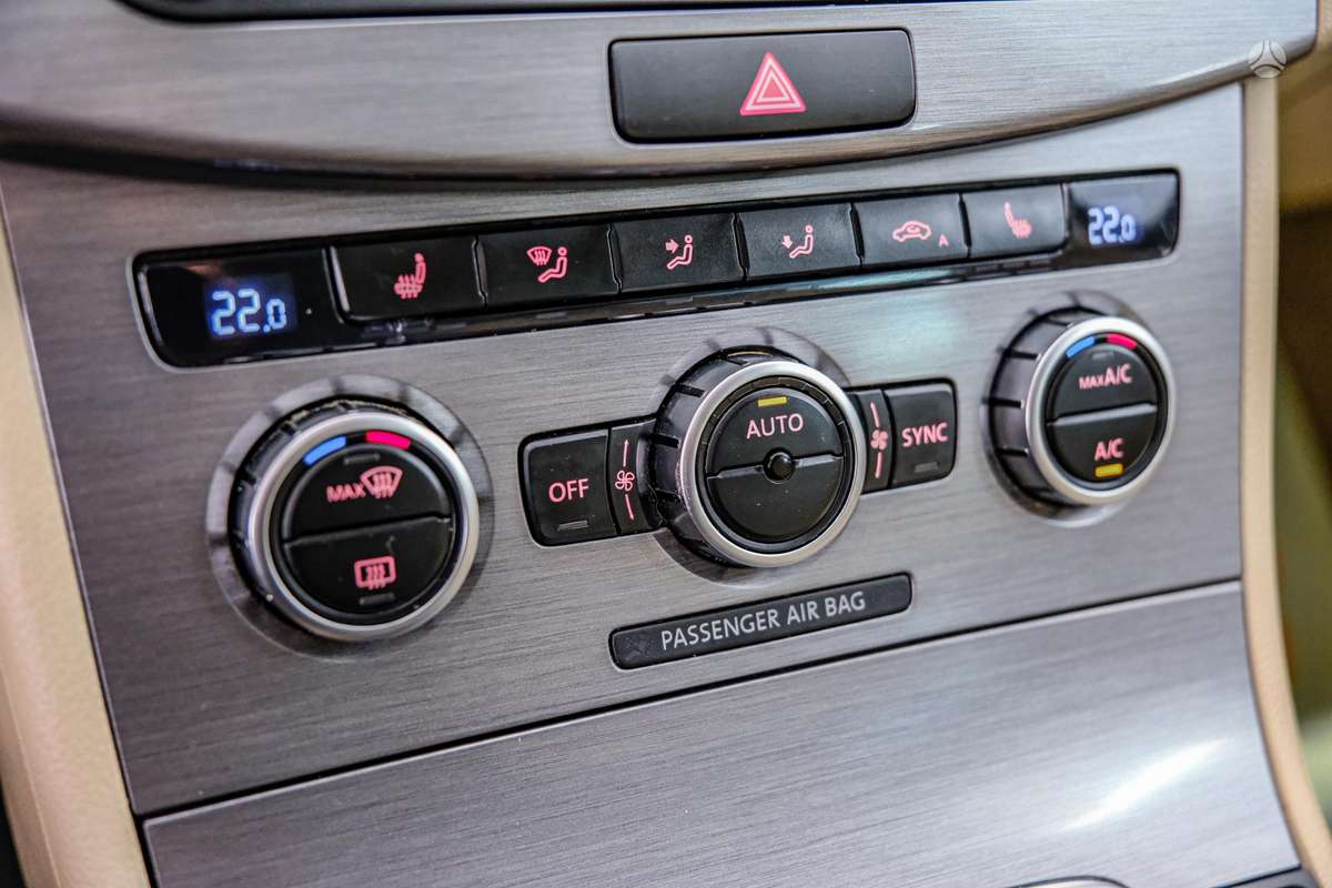 Volkswagen Passat, 1.6 l., universalas