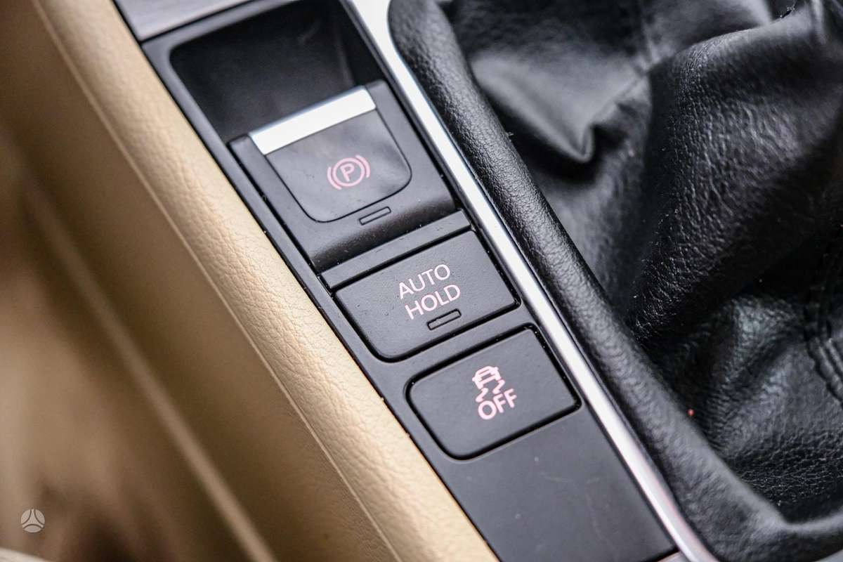 Volkswagen Passat, 1.6 l., universalas