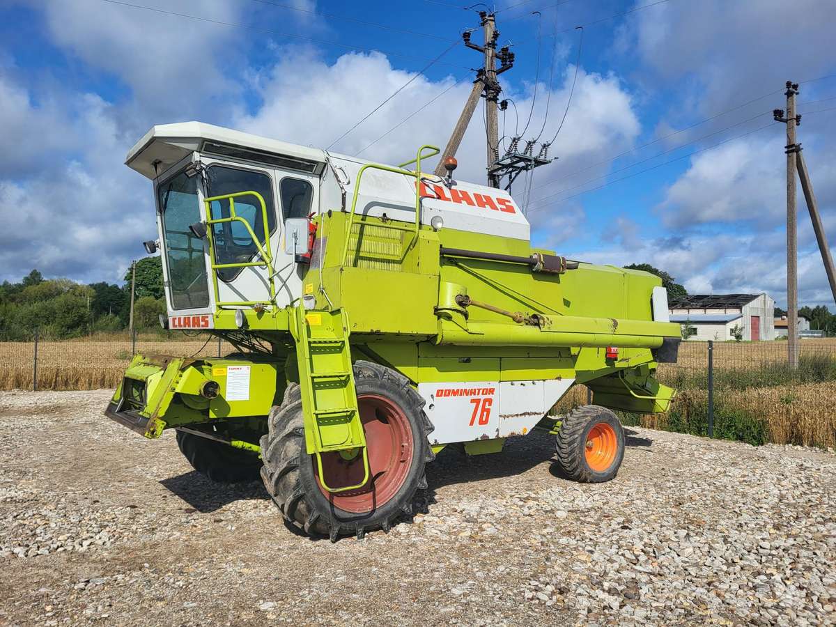 Claas Dominator 76, combine harvesters