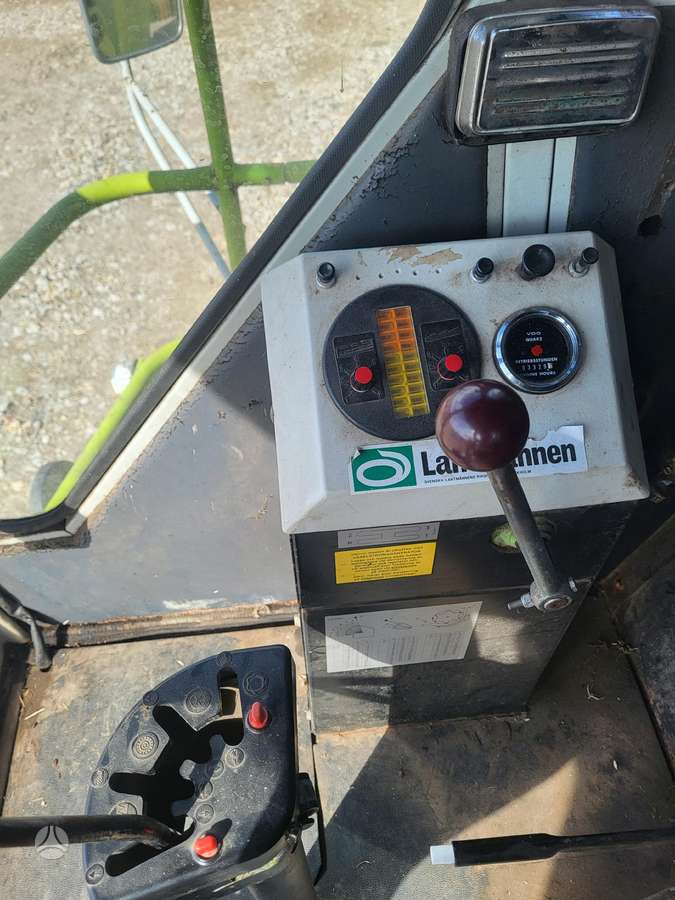 Claas Dominator 76, kombainai