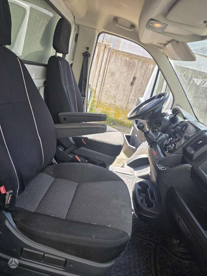 Fiat Ducato, krovininiai mikroautobusai