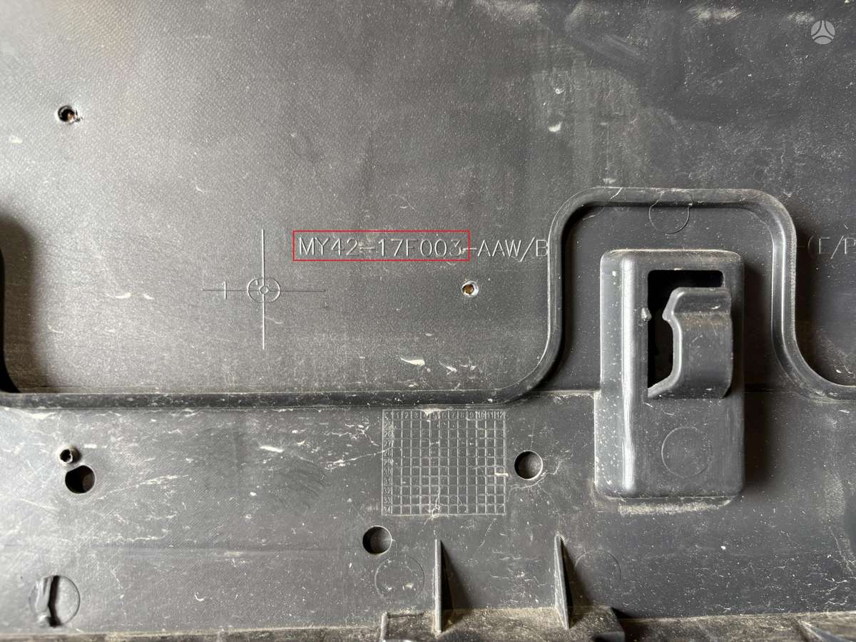 Land Rover Defender, MY4217F003, Cen28306