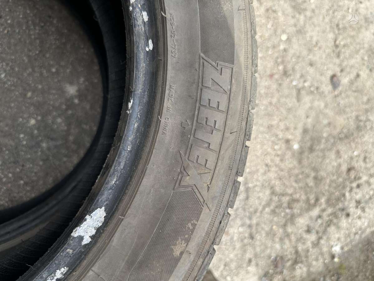 Zeetex, всесезонные 215/55 R17