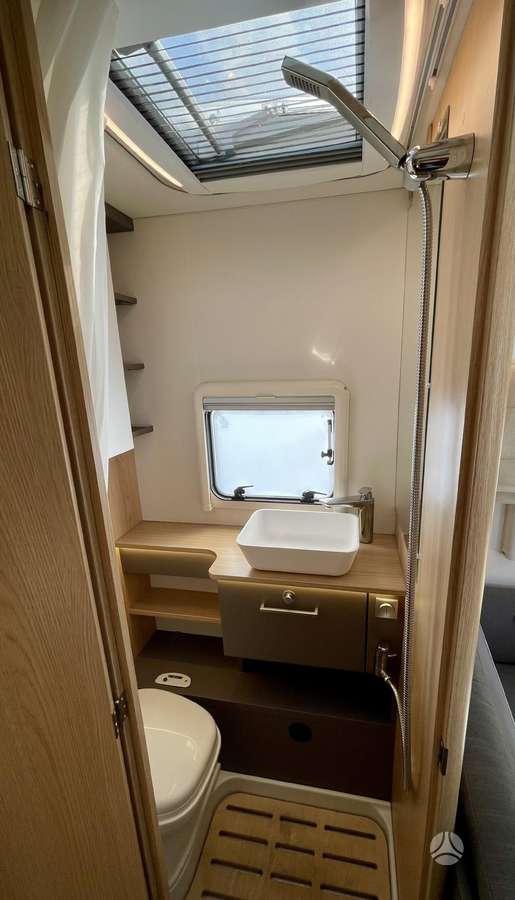 LMC TANDERO 500, кемперы