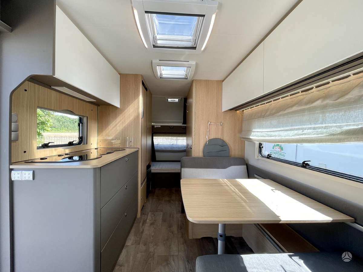 LMC TANDERO 500, кемперы