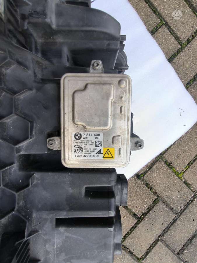 BMW X4 lights