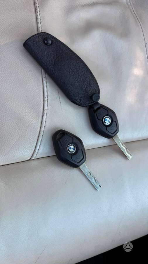 BMW X5, 4.8 l., off-road / crossover