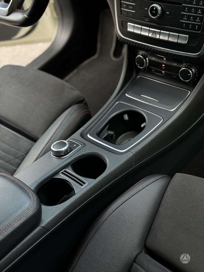Mercedes-Benz A200, hečbekas